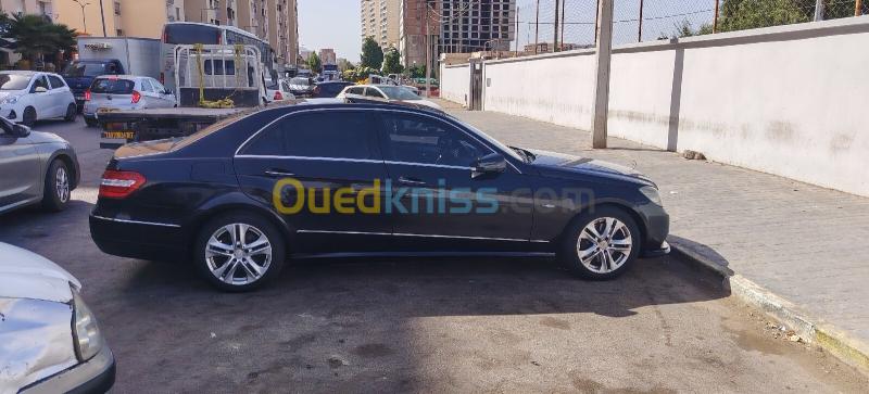 Mercedes Classe E 2010 Avant-garde 12