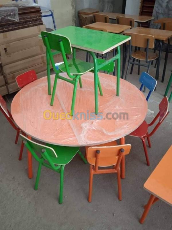  table et chaise scolaire  
