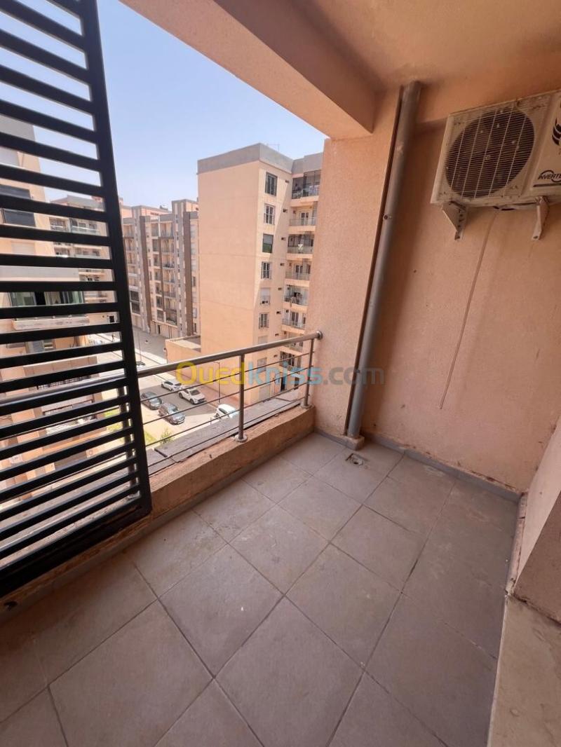 Location Appartement F4 Oran Oran 43