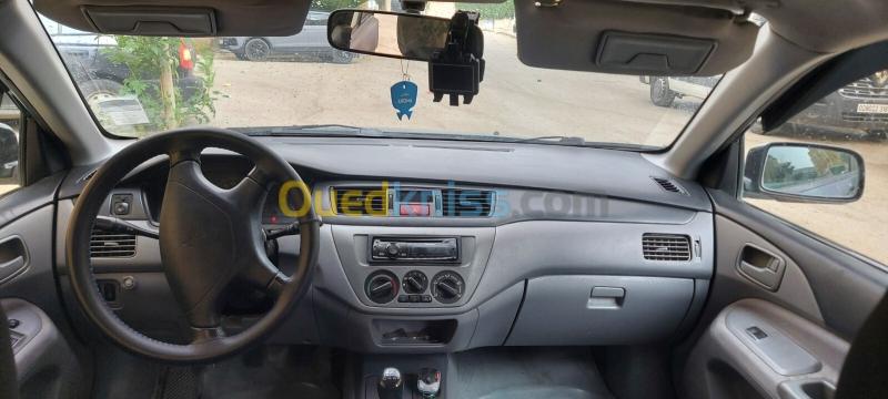 Mitsubishi Lancer 2008 GLX 12
