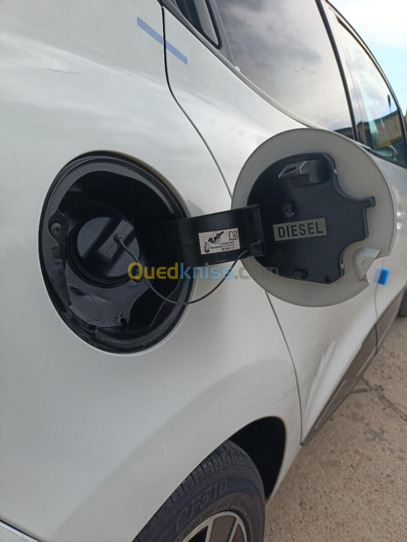 Renault Clio 4 2015 Limited 7