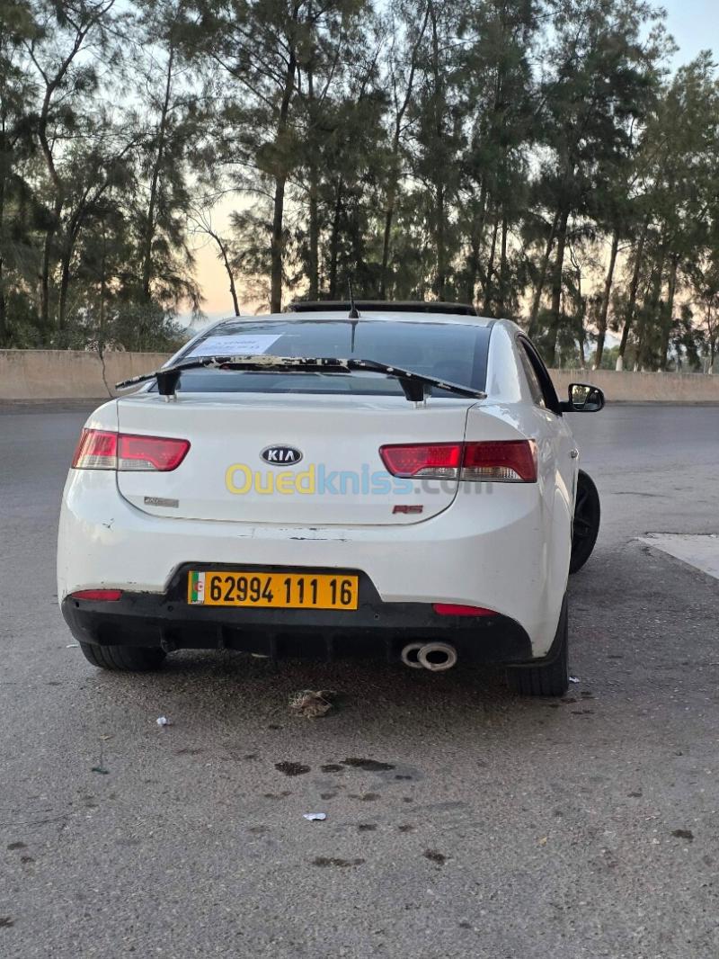 Kia Cerato 2011  11