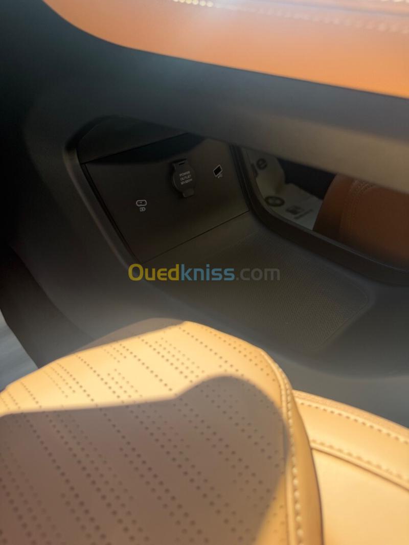 Geely Starray 2026  2