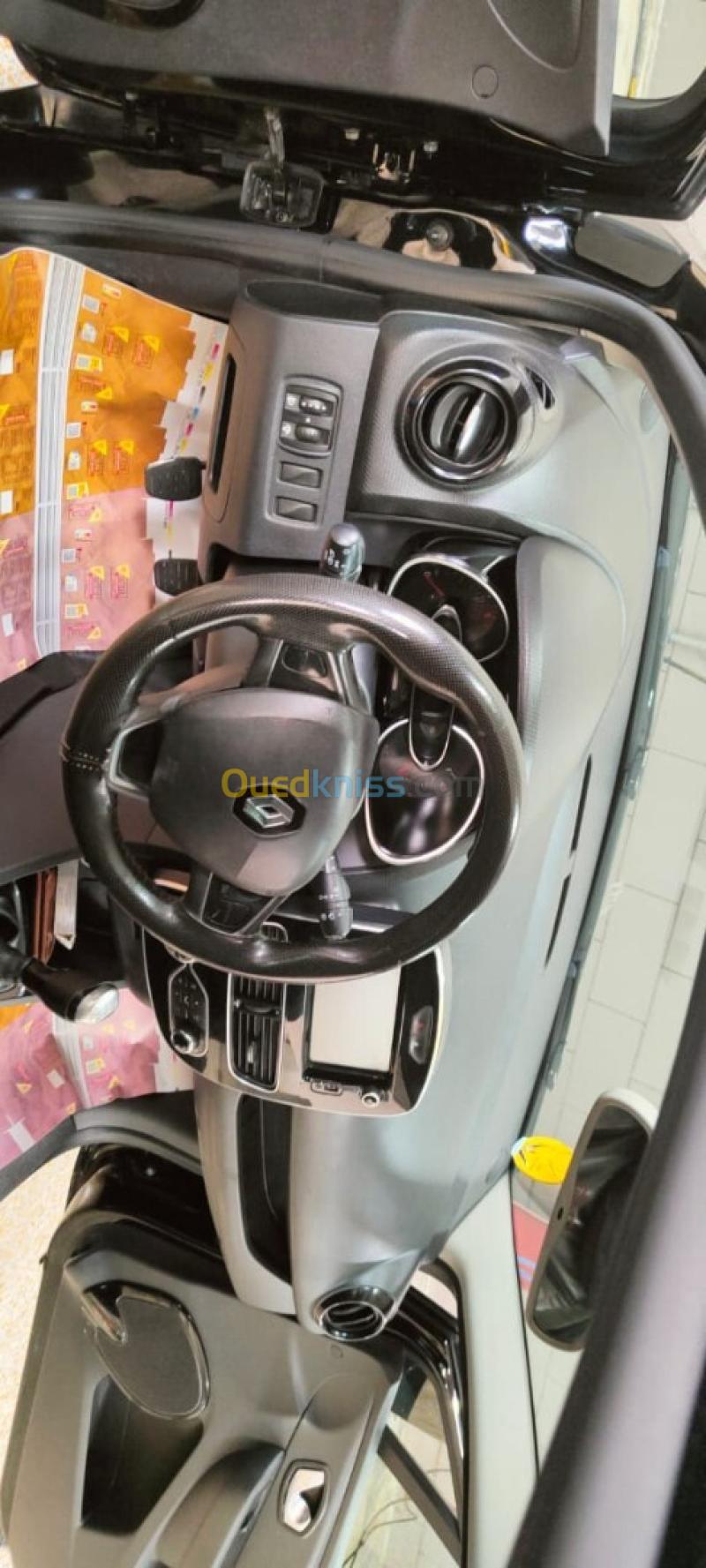 Renault Clio 4 2019 Limited 2 10
