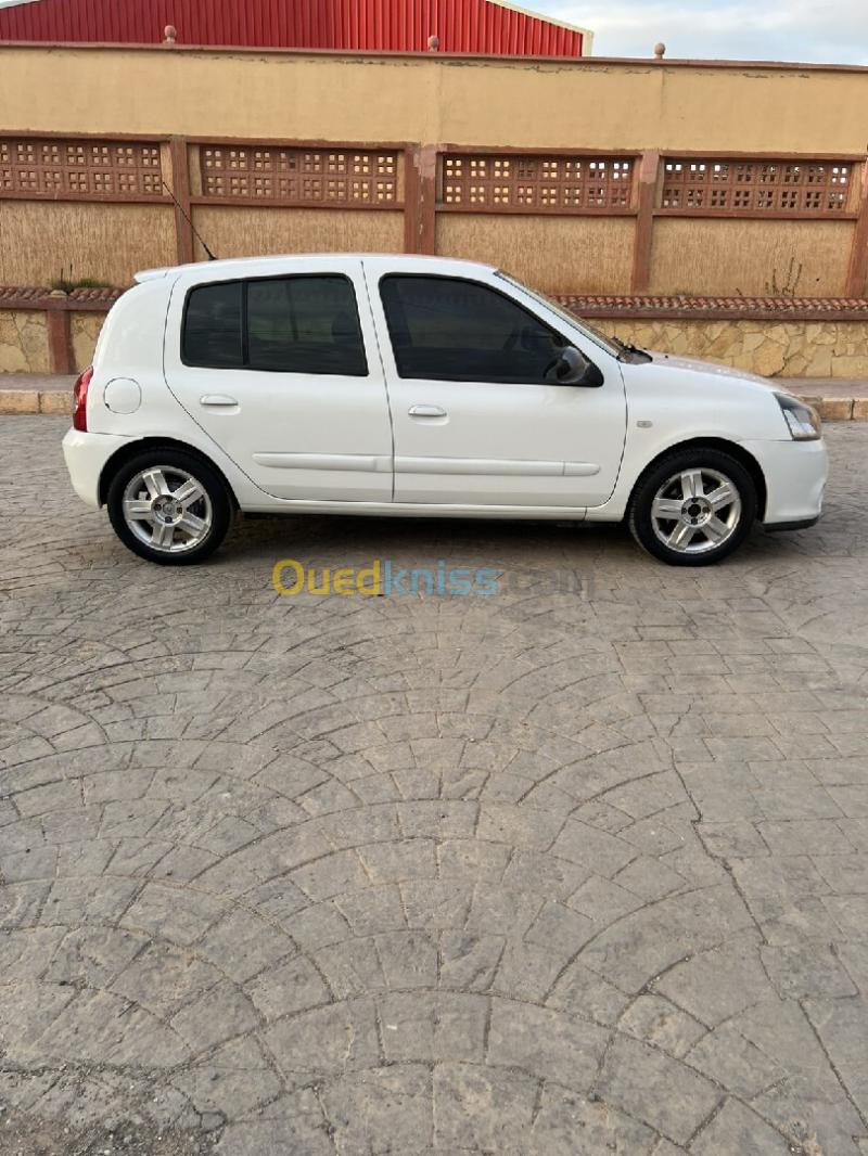 Clio Campus Mongol 2014  6