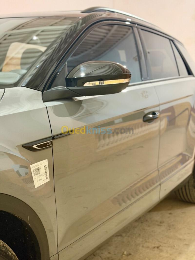 Volkswagen T-Roc 2026 R-Line  11
