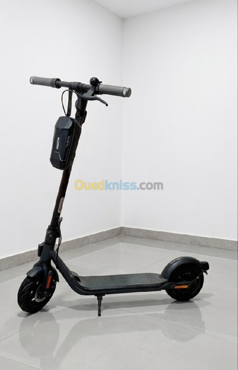 Trotinette electrique Ninebot F2  2