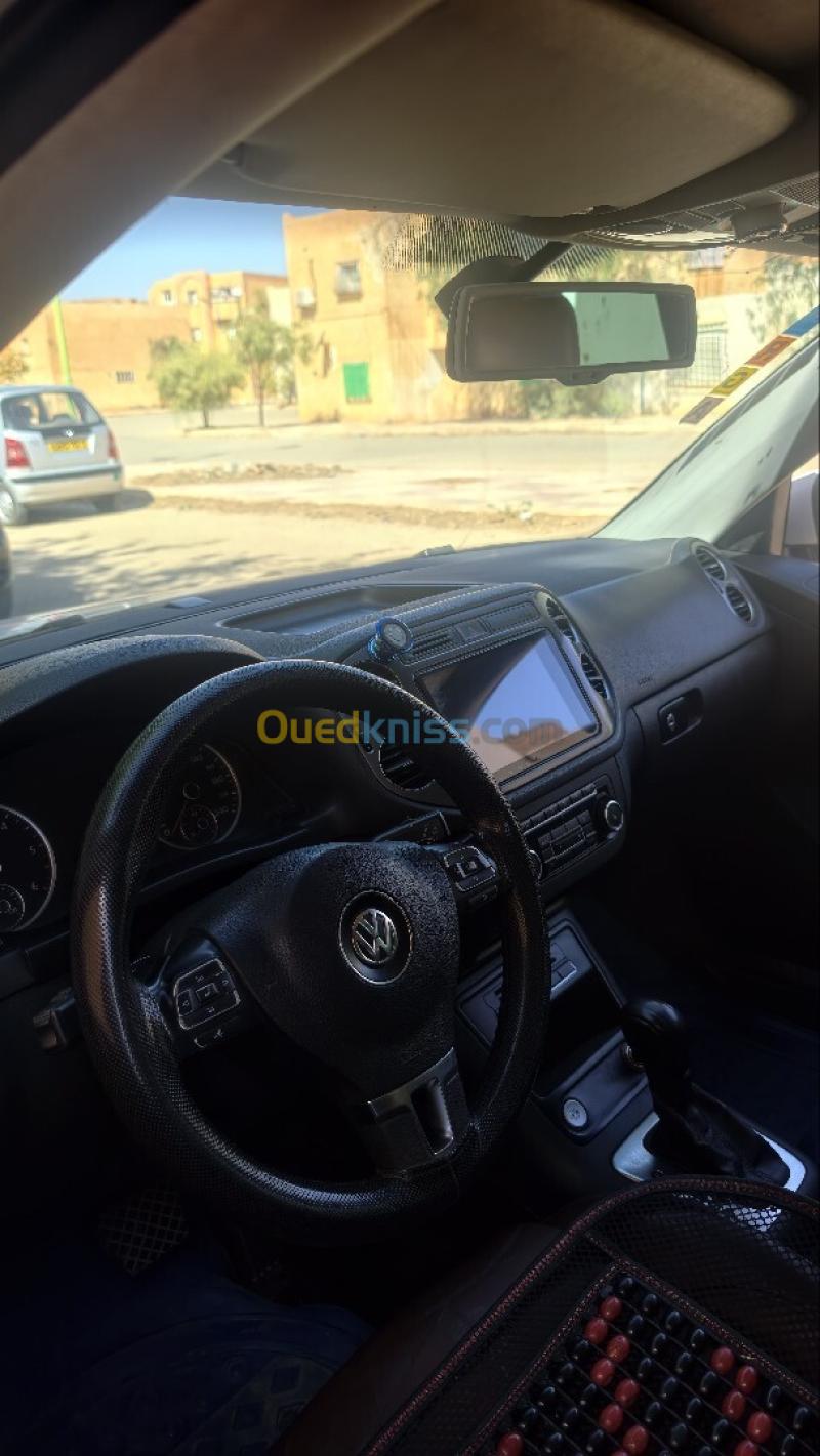 Volkswagen Tiguan 2012 Carat + 6