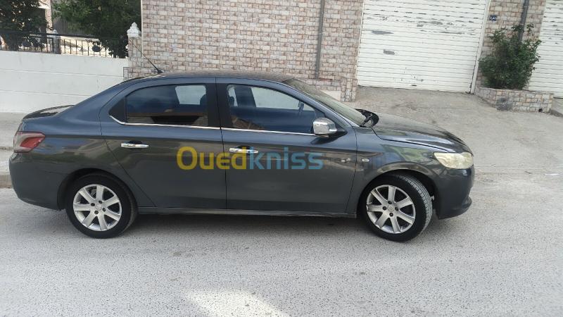 Peugeot 301 2013 Allure 5