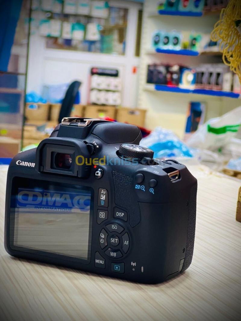 Canon EOS 2000D 2