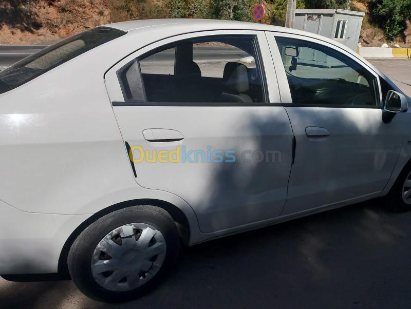 Chevrolet Sail 5 portes 2012  6