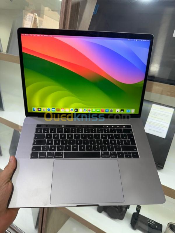  Macbook pro 2019 i7 15.4inch 16/256gb