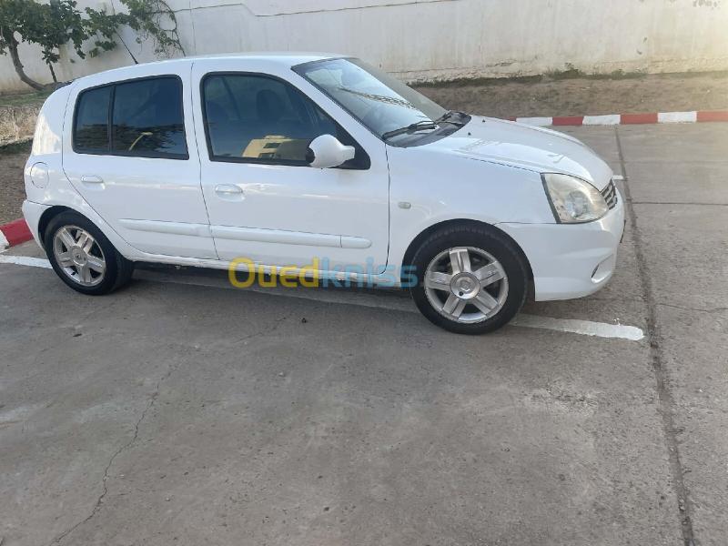 Renault Clio Campus 2012 Bye bye 3