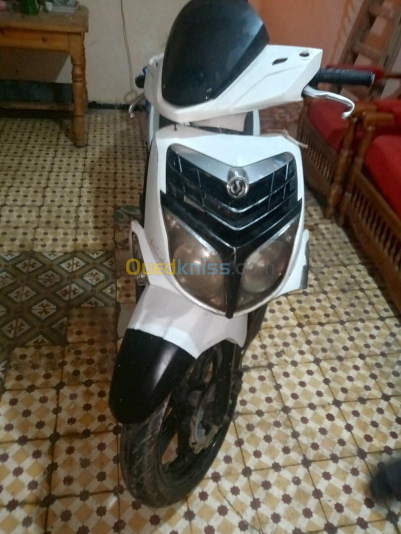 Sym HD 200 i 2014 5