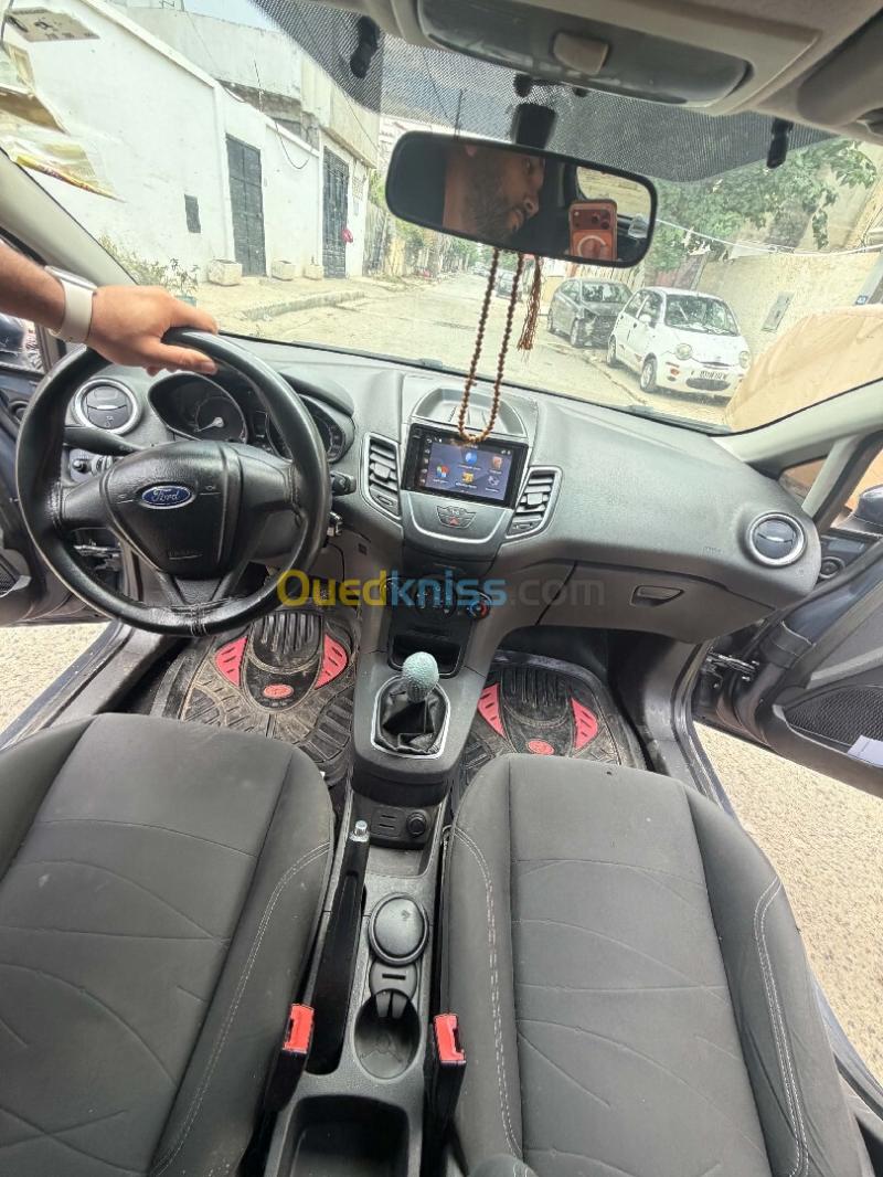Ford Fiesta 2016 Select 2