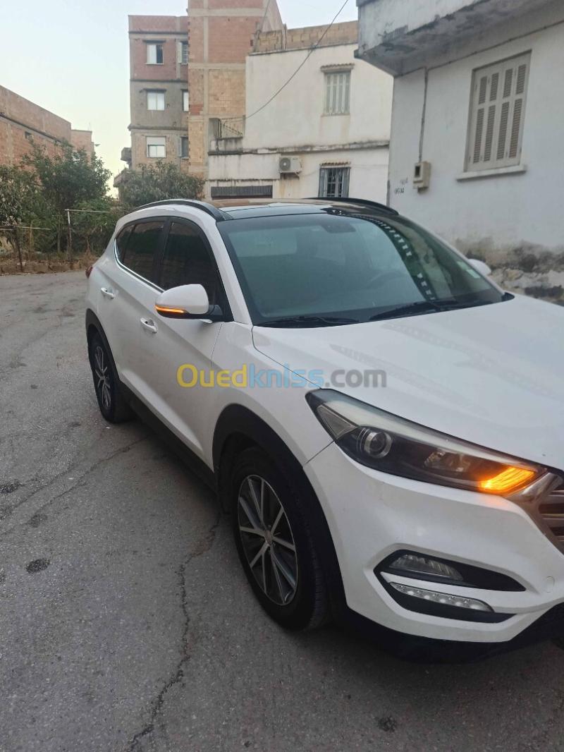 Hyundai Tucson 2017 Tucson 4