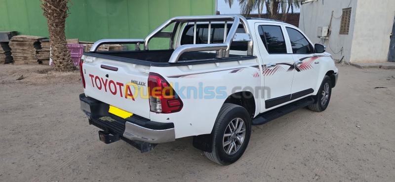 Toyota Hilux 2016  2