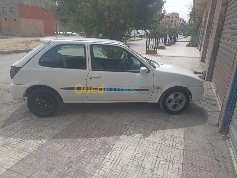 Ford Ford 2000  6