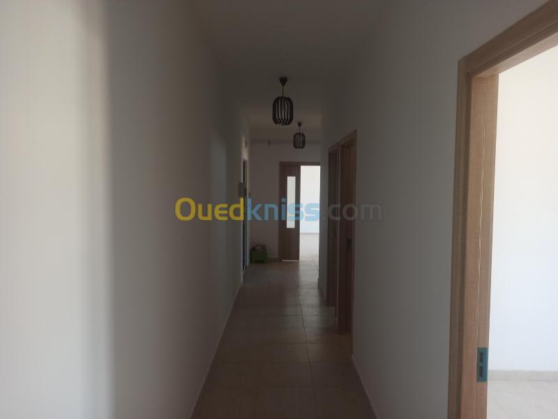 Location Appartement F4 Alger Mahelma 11
