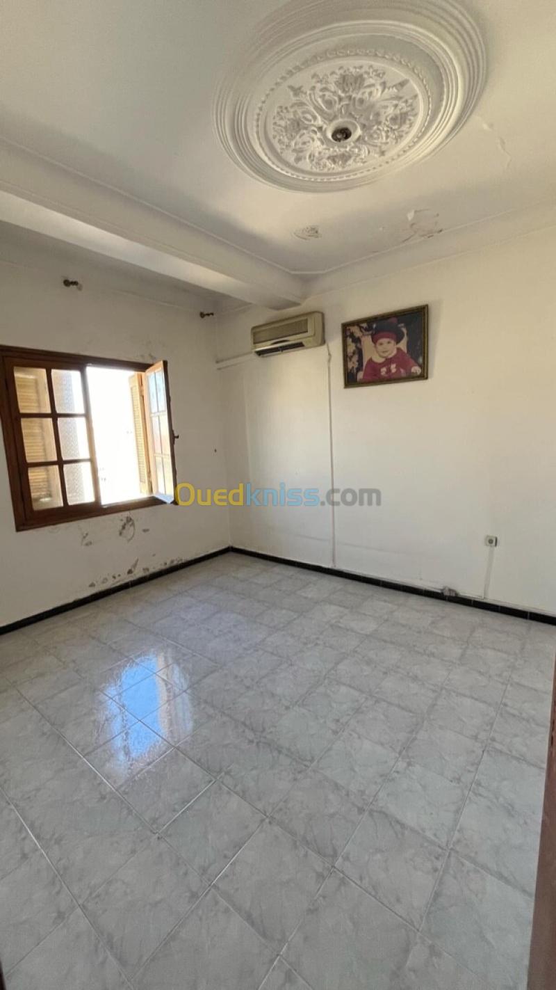 Vente Appartement F5 Annaba Annaba 6