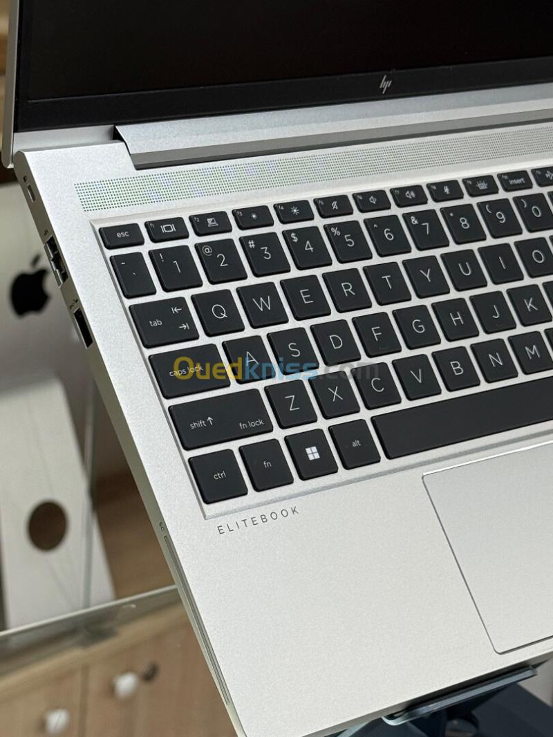 HP ELITEBOOK 640 G10 I5 VPRO 1345U 16GO 256GO SSD NVME 9