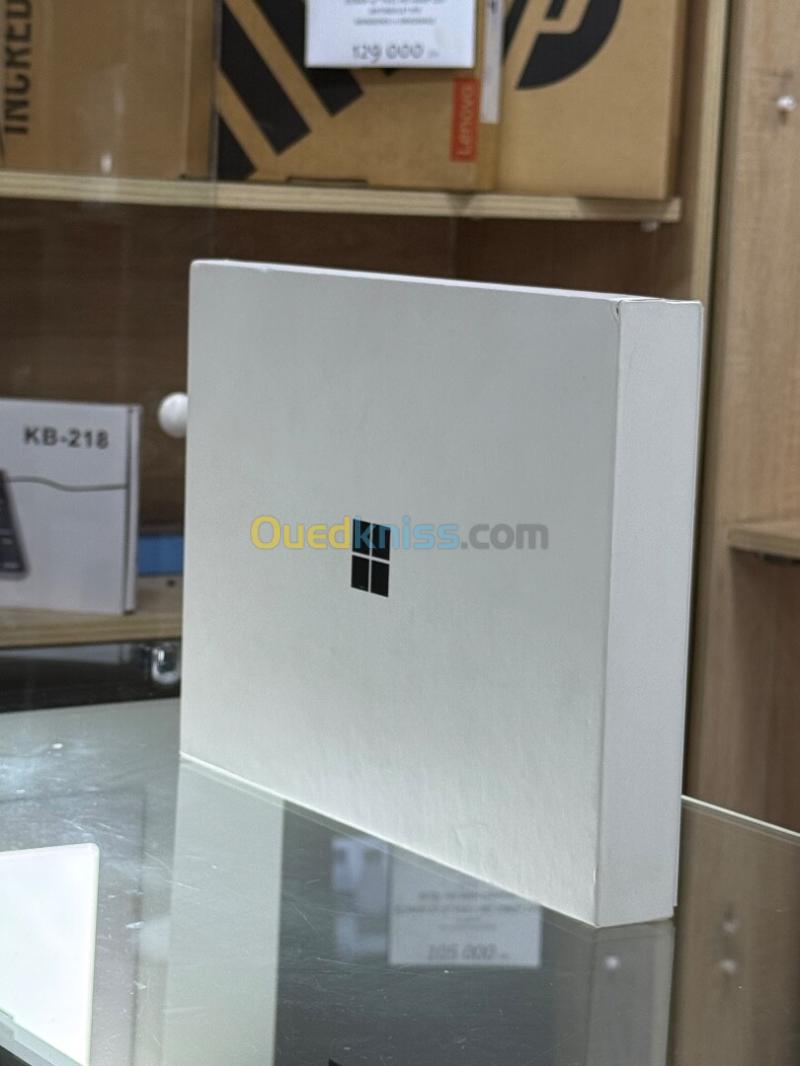 Microsoft Surface pro 12 Snapdragon X Plus 16Go DDR5 512Go SSD NEUF SOUS EMBALLAGE 2