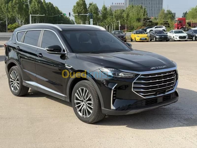 Jetour  X70 PLUS 2023 Luxury 8