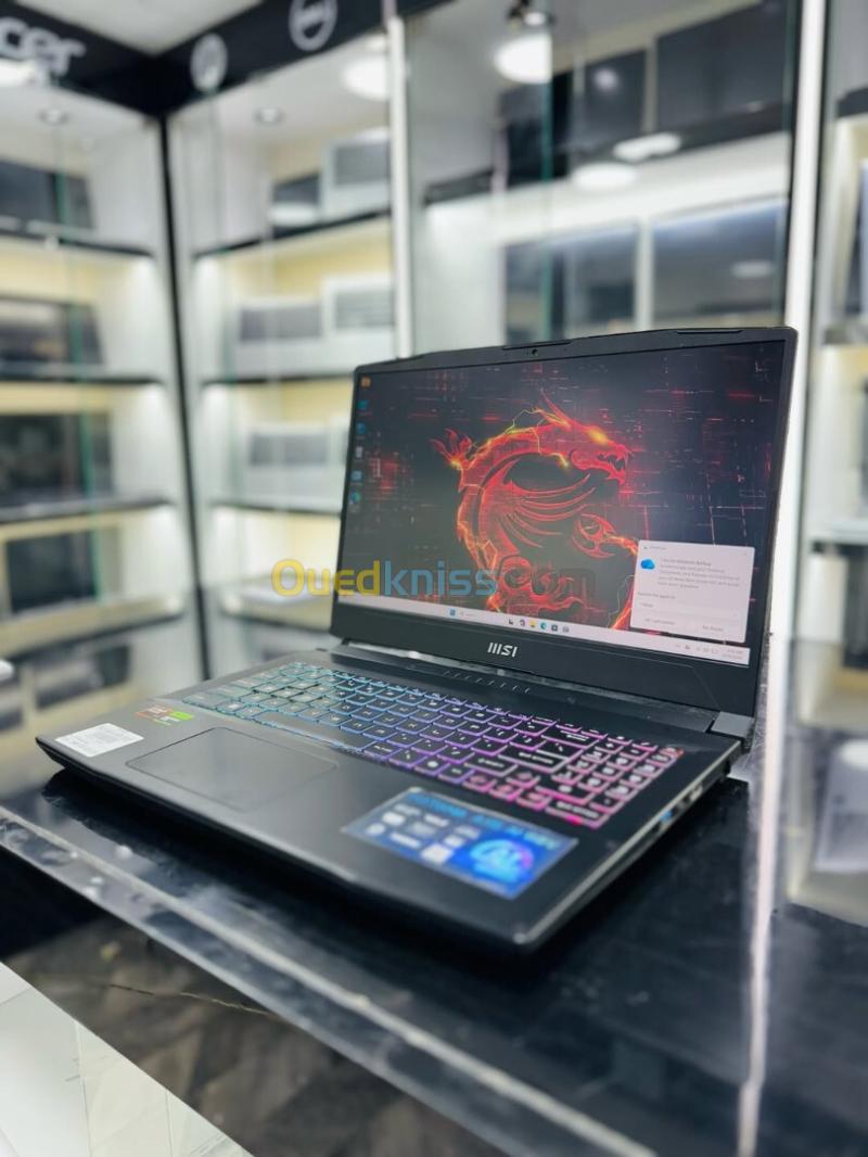 MSi KATANA 15 Ryzen 7 8845HS 16GB DDR5 512GB RTX 4060 8GB 2K 165Hz 3