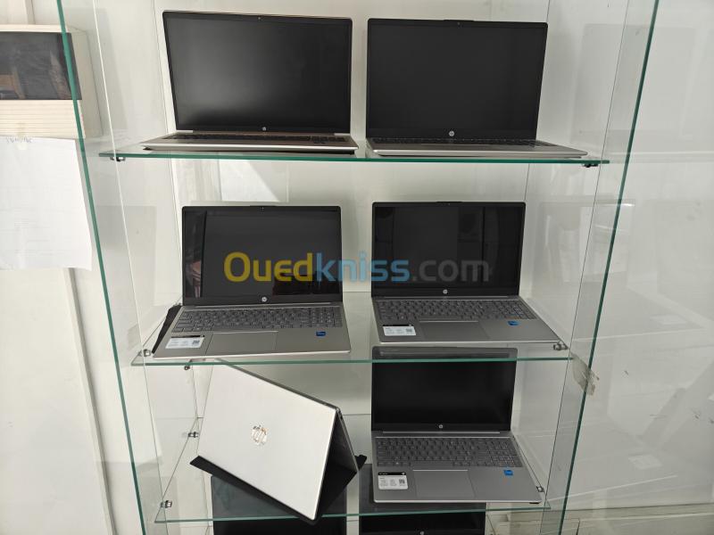 LAPTOP HP 15-fd0095wm-intel core i51235U (12é gen) 8G RAM, 256SSD, 15,6 full hd, couleur Silver 11