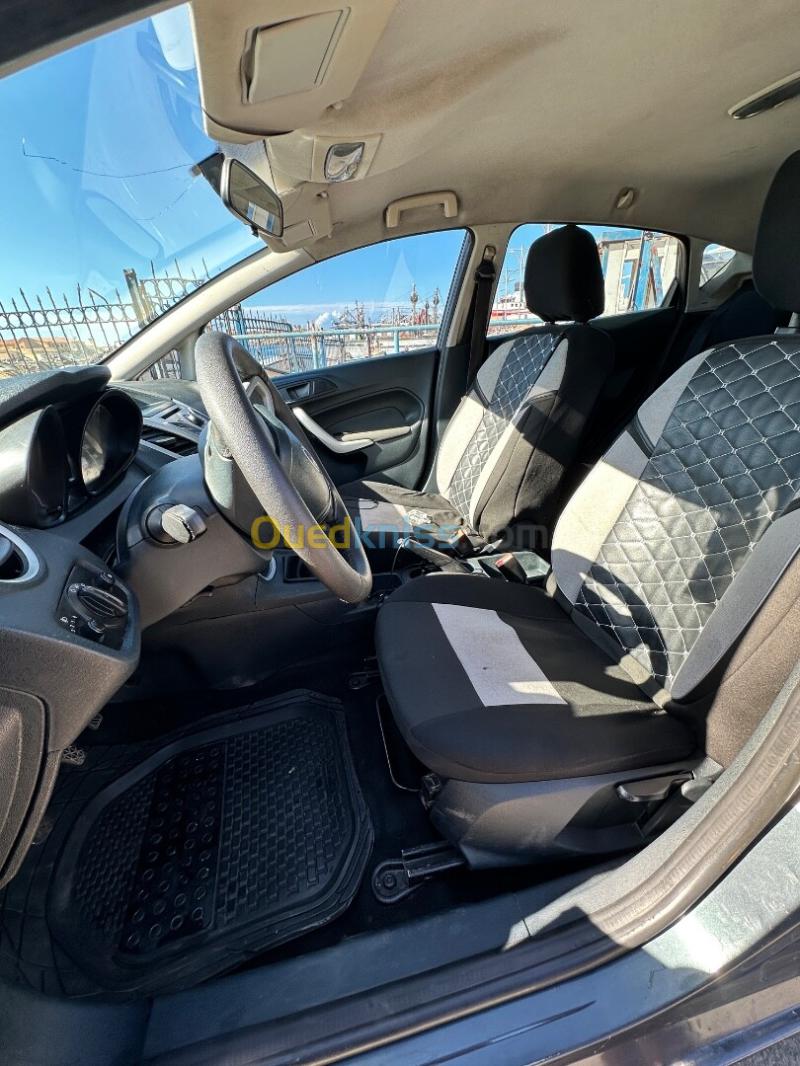 Ford Fiesta 2013 City 6