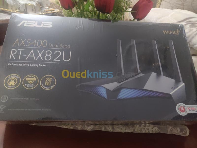  ASUS RT-AX82U Routeur gaming AX5400 avec Wi-Fi 6
