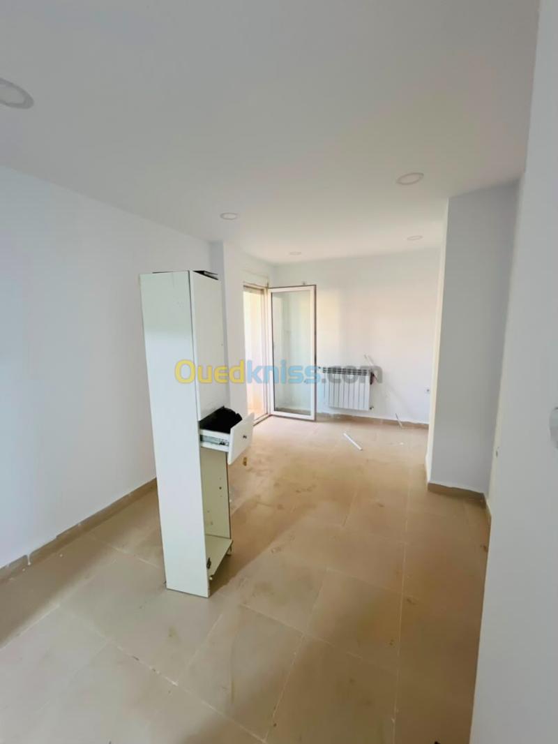 Location Appartement F4 Alger Bouzareah 5