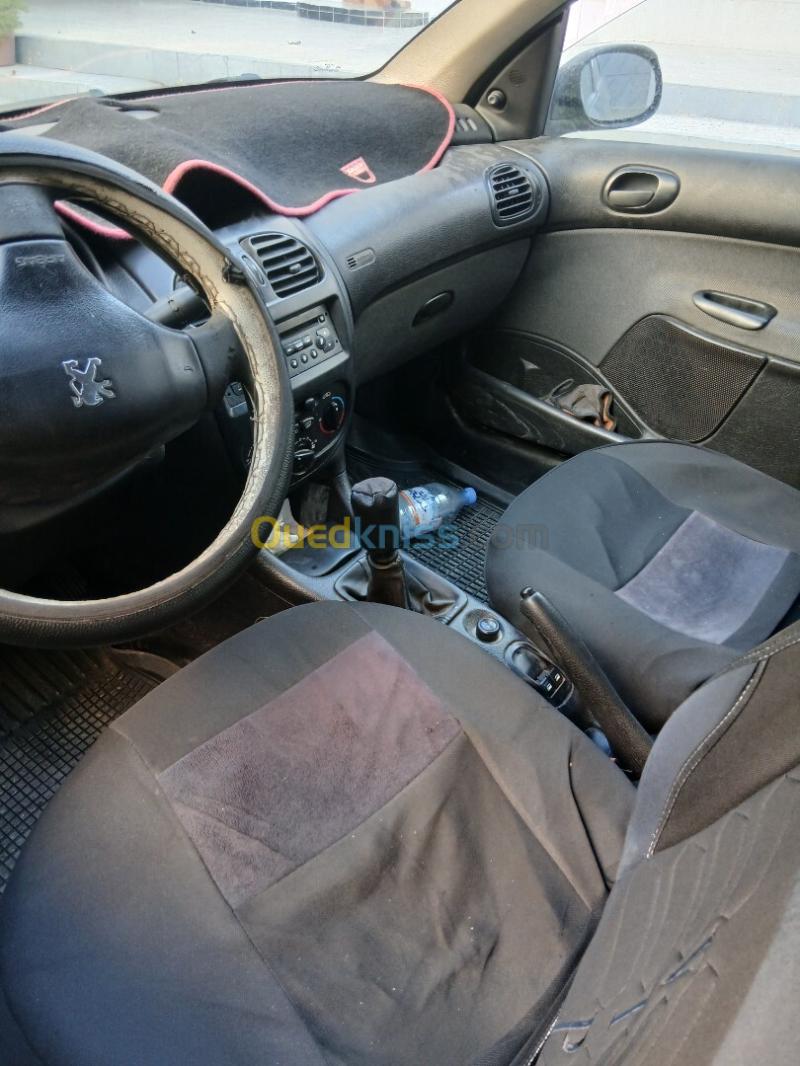 Peugeot 206 Sedan 2008 206 Sedan 11