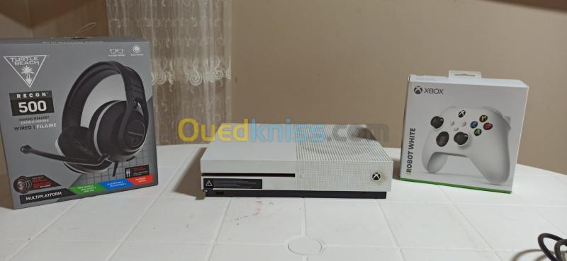  Xbox one s 500g + manate série s + casque gaming 