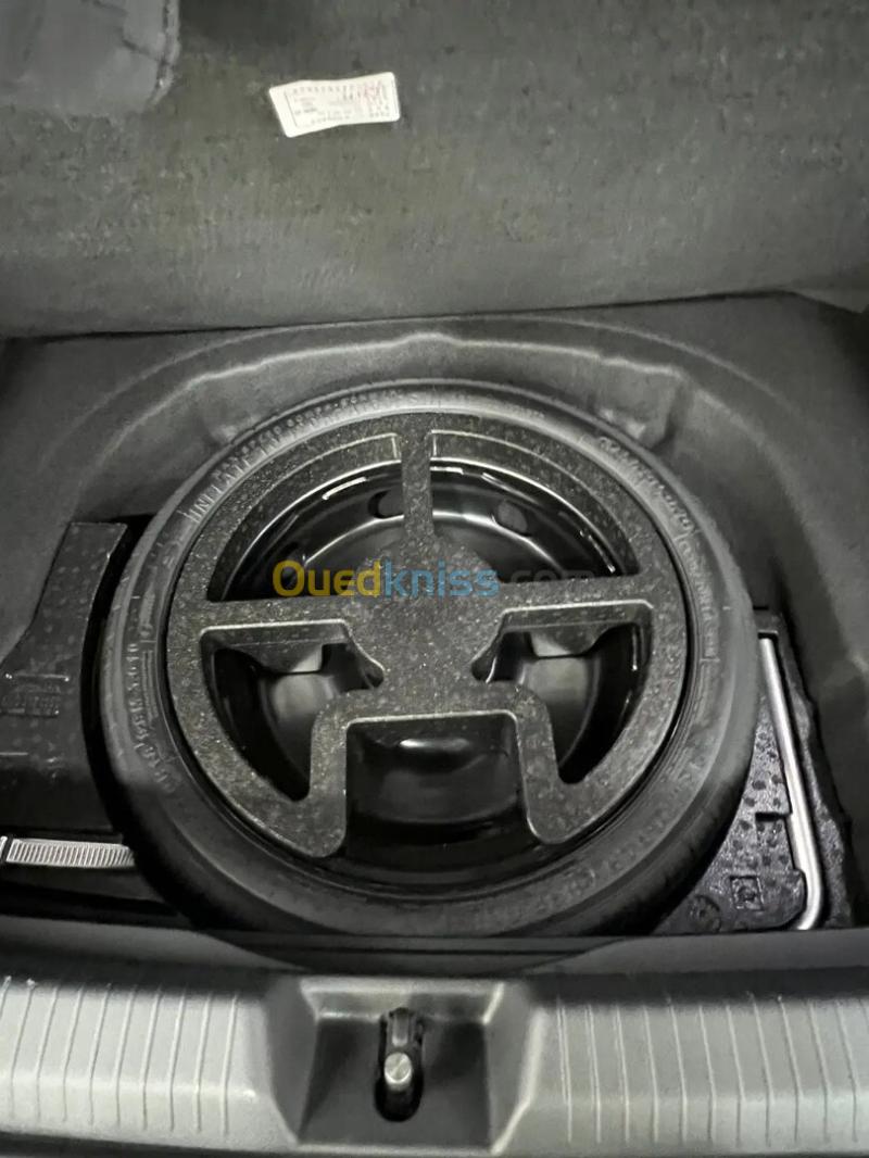 Volkswagen Golf 2025 8.5 4