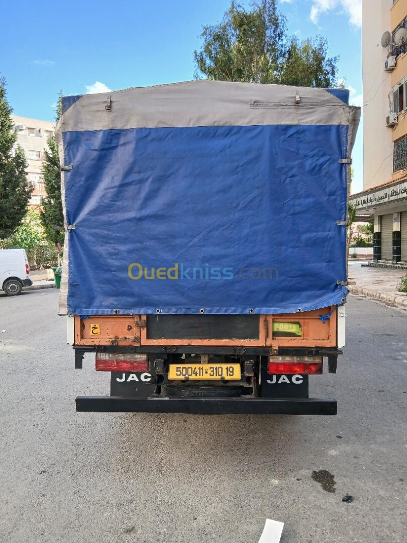 JAC 1040 2010 4