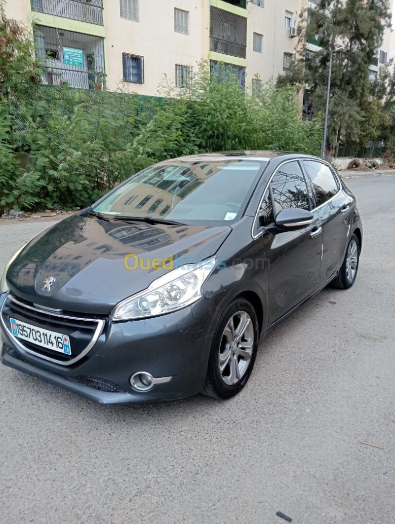 Peugeot 208 2014 Allure 8
