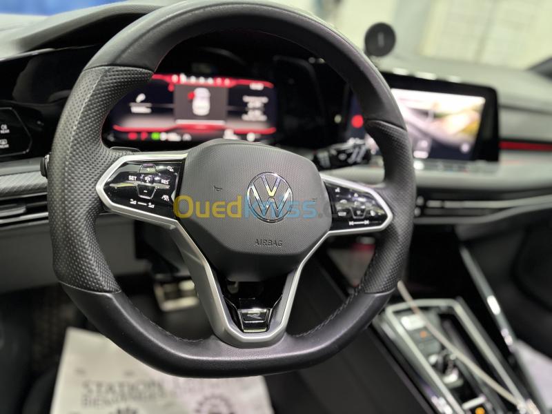 Volkswagen Golf 8 2024 R-Line