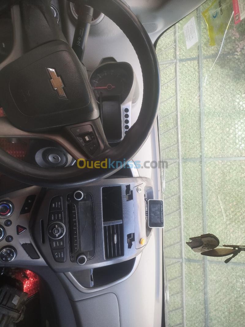 Chevrolet Sonic Hatchback 2013  5