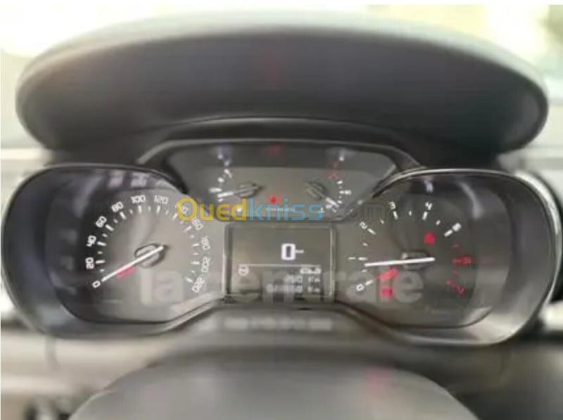Citroen C 3 2023 You 83 chevaux 9