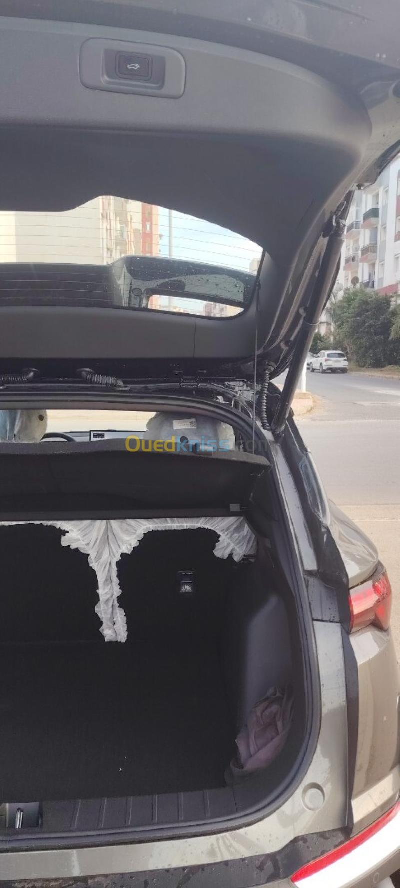 Geely Coolray 2026 Starlight  8