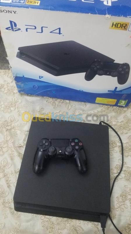 PlayStation 4 HDR 500G-