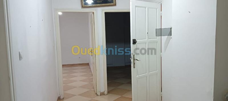 Location Appartement F3 Alger Bouzareah 4