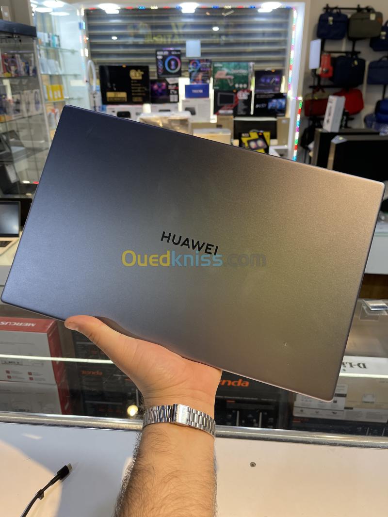 Huawei MateBook 15 i5 11th 16GB 512SSD