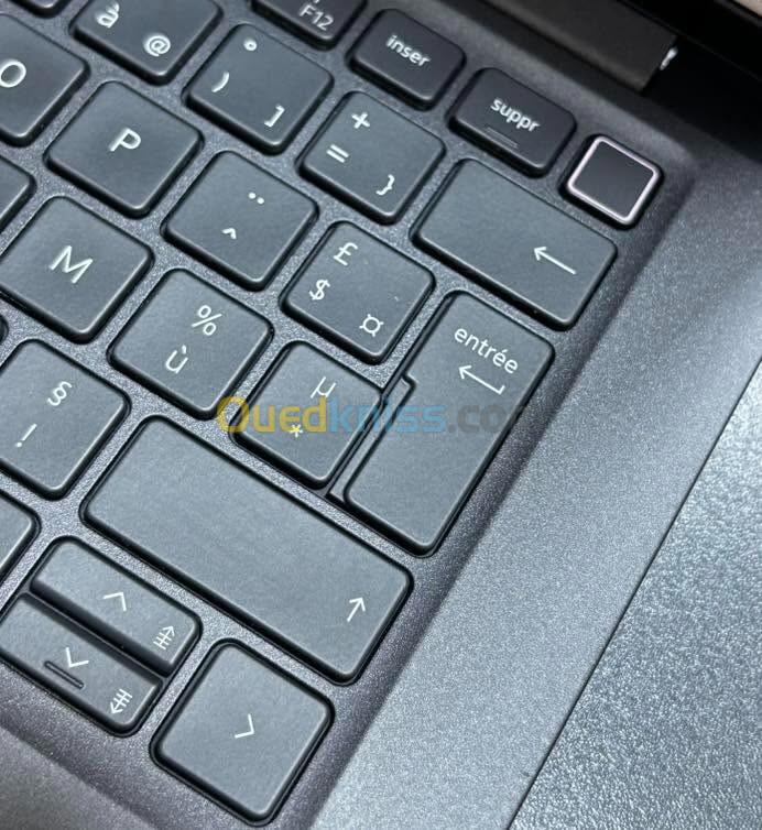 DELL LATITUDE 7330 INTEL CORE i7 1265U 1.80GHz UP TO 4.80GHz 16Go DDR4 512Go SSD NVME INTEL IRIS XE GRAPHICS ECRAN 13 INCH FULL HD 4