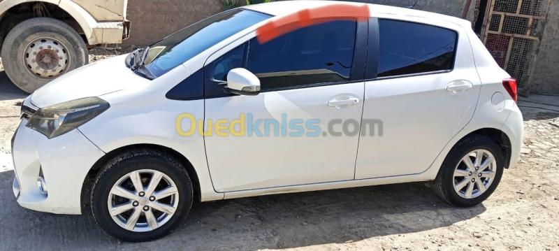 Toyota Yaris 2016 Red idetion 4