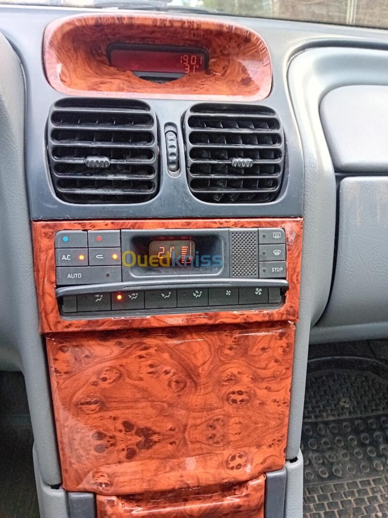 Renault Laguna 1 2000 Laguna 1 10