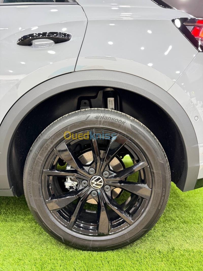 Volkswagen T-Roc 2026 R-line black edition 21