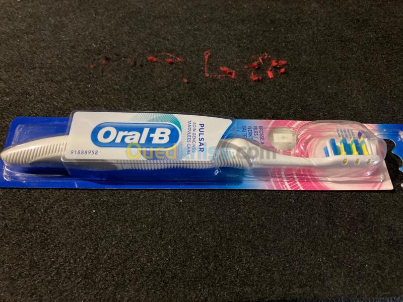  Brosse à dents électrique à piles ORAL-B
