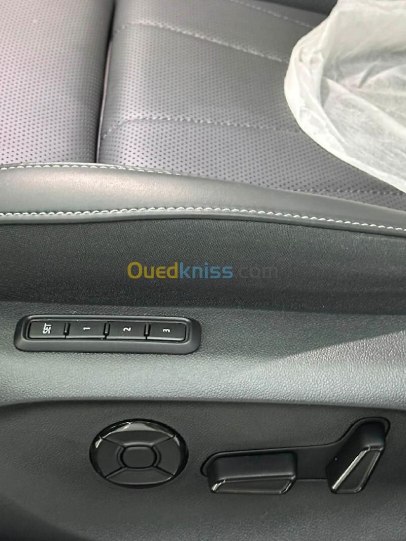 Volkswagen Passat pro 2026 Black black 8